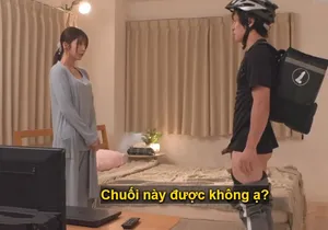 Người mẫu hoang dã hạng 18 đã đăng ký vào khách sạn cùng bạn thân của mình. Một thám tử đã ghi lại toàn bộ quá trình quyến rũ những người đàn ông khác nhau. Cô ấy đã nhìn thấy vô số cái "cặc" và đang tìm một cái "cặc" lớn để quan hệ.