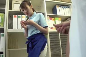Em kế xin anh trai cho thổi kèn để quay video chọc tức bồ cũ